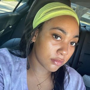 Meet your Posher, Elisha